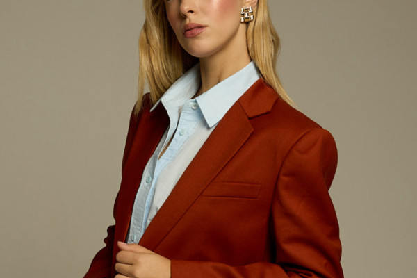 Продажа бренда одежды с интернет-магазином и коллекцией